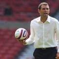 Gustavo Poyet durante un encuentro en el Brighton