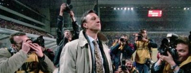 Johan Cruyff durante su época como entrenador del Barcelona