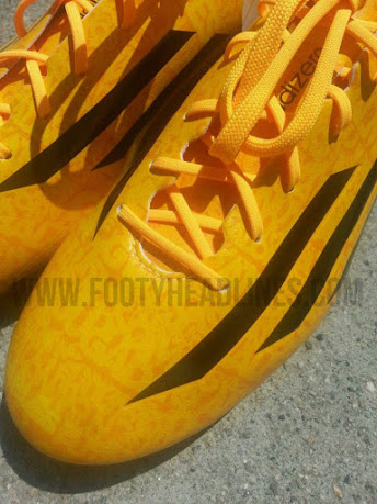 BOTAS DE MESSI 2014: ADIDAS ADIZERO LIONEL MESSI GOLD / BLACK