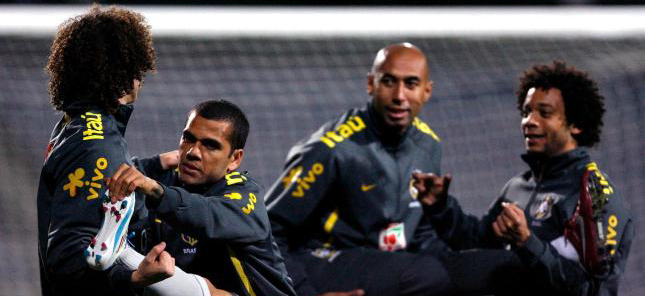 Los jugadores de Brasil durante un entrenamiento