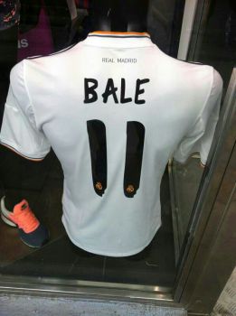 Camiseta del Real Madrid 2013-2014 con el dorsal de Gareth Bale