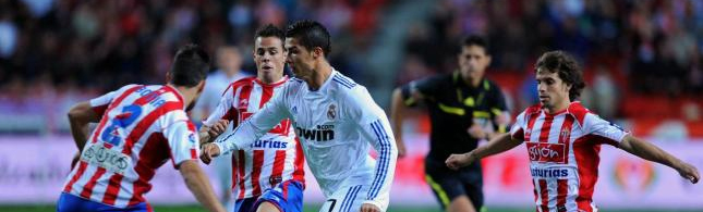 Cristiano Ronaldo frente al Sporting de Gijón