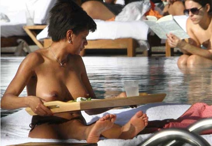 Georgette Eto'o en Topless